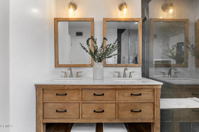 525 N Michillinda Avenue, Pasadena CA: https://media.crmls.org/mediaz/42c5146c-60b0-41c7-a8ba-e4283917dbbd.jpg