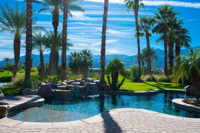 58061 Carmona, La Quinta CA: https://media.crmls.org/mediaz/42c579f1-8759-4a4f-897c-ac4d03346ba1.jpg