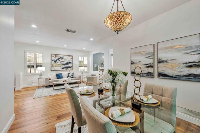 122 Claremont Crest Ct, San Ramon CA: https://media.crmls.org/mediaz/42c613e3-080f-46cc-87c5-98ff3117601e.jpg