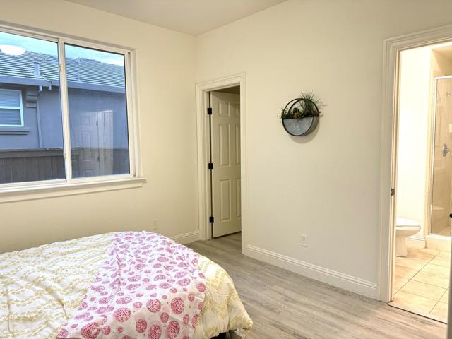 Image 14 of 37 For 7045 Tarvisio Way