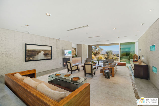 Image 65 of 75 For 27 Grande View Court