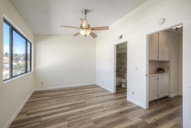 Detail Gallery Image 17 of 29 For 907 Hickory Ct, Carlsbad,  CA 92009 - 2 Beds | 3/1 Baths