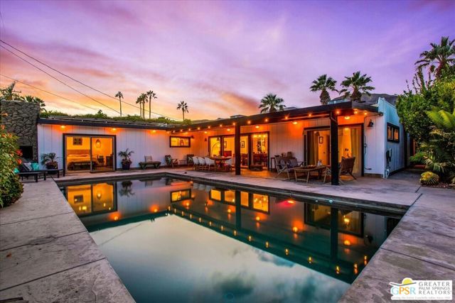 45864 Shadow Mountain Drive, Palm Desert CA: https://media.crmls.org/mediaz/42c7b74f-ff4f-4ca7-8527-a74e575739b2.jpg