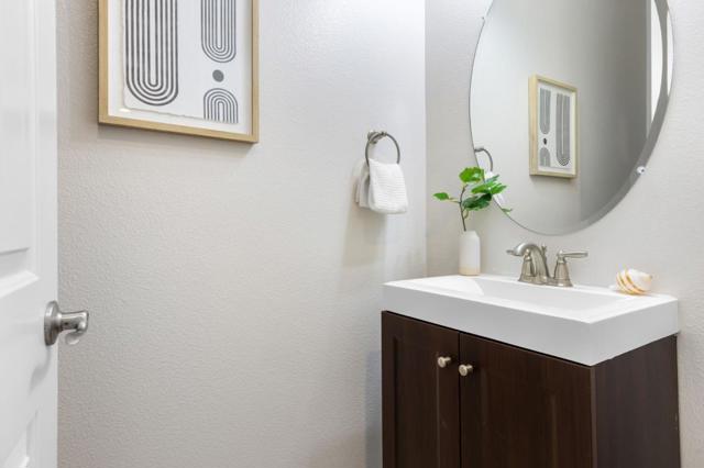 1916 Trento Loop, Milpitas CA: https://media.crmls.org/mediaz/42c7e15d-941c-4f99-8973-b6ece80abbd0.jpg