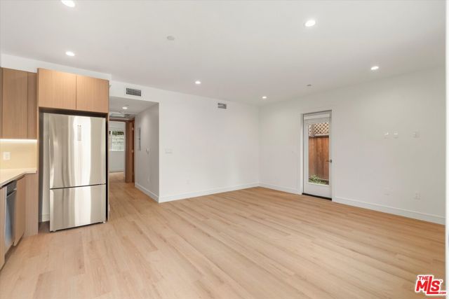11023 Blix Street, North Hollywood CA: https://media.crmls.org/mediaz/42c7e5c5-75b0-4bc9-8cee-8e628d4ad09e.jpg