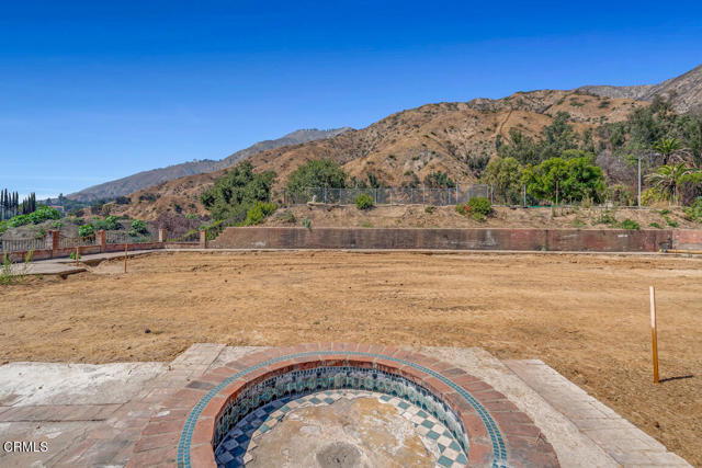 3660 Ranch Top Road, Pasadena CA: https://media.crmls.org/mediaz/42c7fbdb-fb7f-4e34-8ac2-57b160f19a7b.jpg
