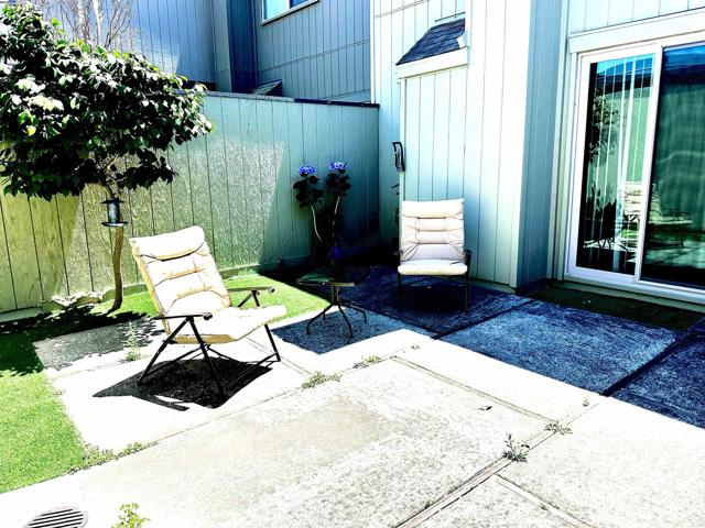 3521 Oleander, Alameda CA: https://media.crmls.org/mediaz/42c80ea1-cd30-4061-a5c8-1a8a62cd73b0.jpg