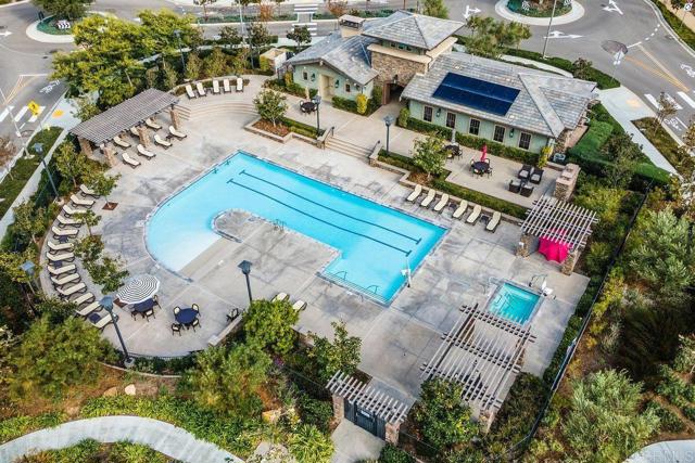 3002 Villeta Ave, Carlsbad CA: https://media.crmls.org/mediaz/42c84f4a-3f55-4427-95a4-ce9530832131.jpg