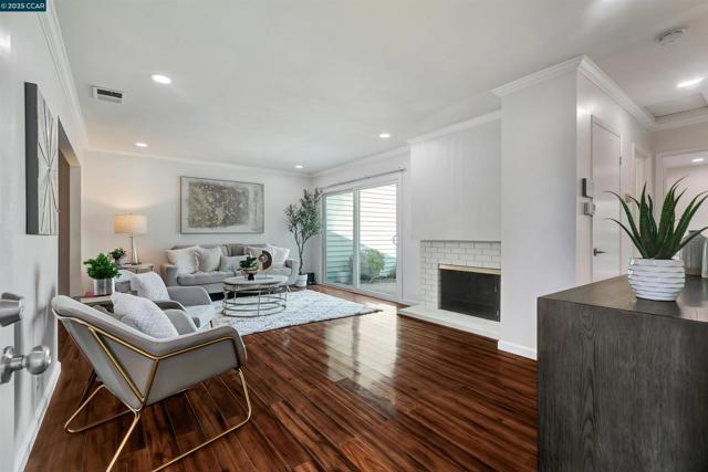 19 Marques Pl, Danville CA: https://media.crmls.org/mediaz/42c85e3f-d95c-4077-9f4b-82f33d93c657.jpg