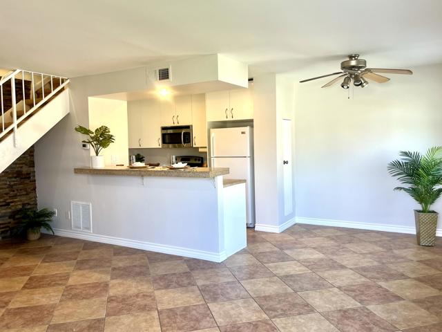 Image 2 of 26 For 72534 Edgehill Drive 2