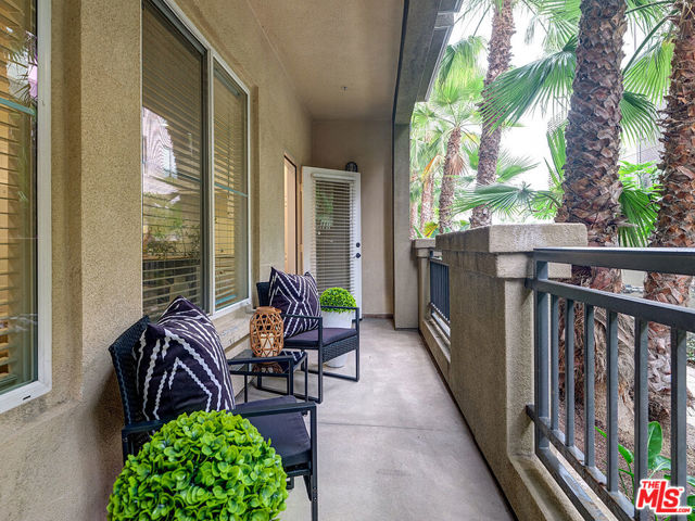 6020 S Seabluff Drive, Playa Vista CA: https://media.crmls.org/mediaz/42c965c9-0e6d-4713-87e3-6817bd1f4e8a.jpg