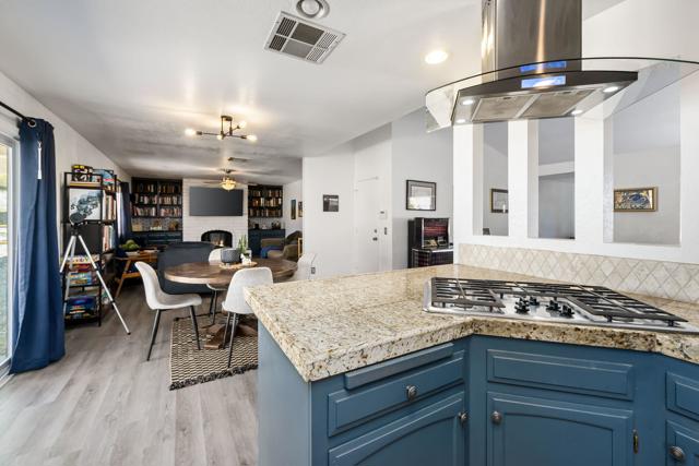 7616 Fairway Drive, Yucca Valley CA: https://media.crmls.org/mediaz/42c97343-2d73-4677-9c86-60037f2e7a70.jpg