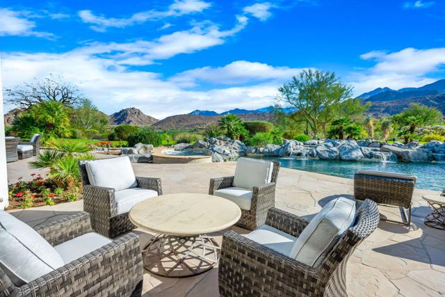 79235 Tom Fazio N Lane, La Quinta CA: https://media.crmls.org/mediaz/42ca63f4-4048-443c-8bb8-8e9f14f5b769.jpg