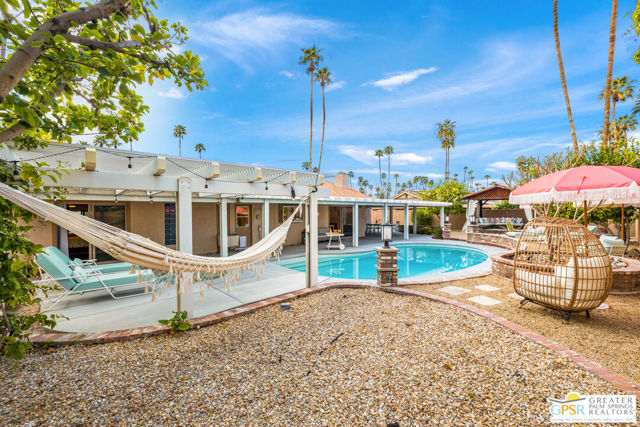 1334 S San Joaquin Drive, Palm Springs CA: https://media.crmls.org/mediaz/42cb7bcf-c7c3-41eb-8e27-8b06e26dc118.jpg