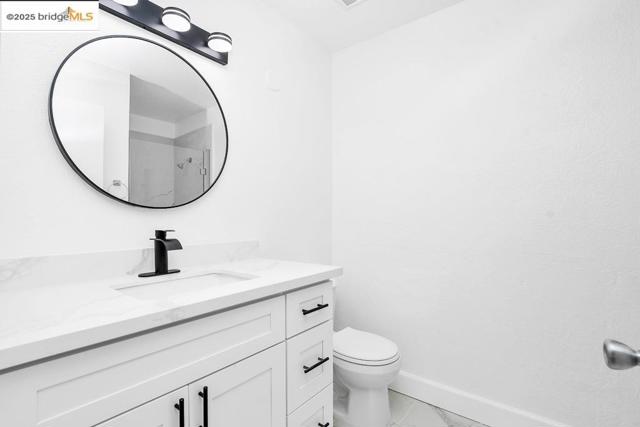 24159 Dover Ln, Hayward CA: https://media.crmls.org/mediaz/42cbe4af-6e2c-420b-8771-ad59f734372d.jpg