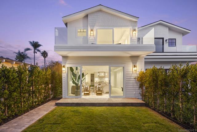 7216 FAY AVE, La Jolla CA: https://media.crmls.org/mediaz/42cc0f91-0166-4e37-855e-545864607417.jpg