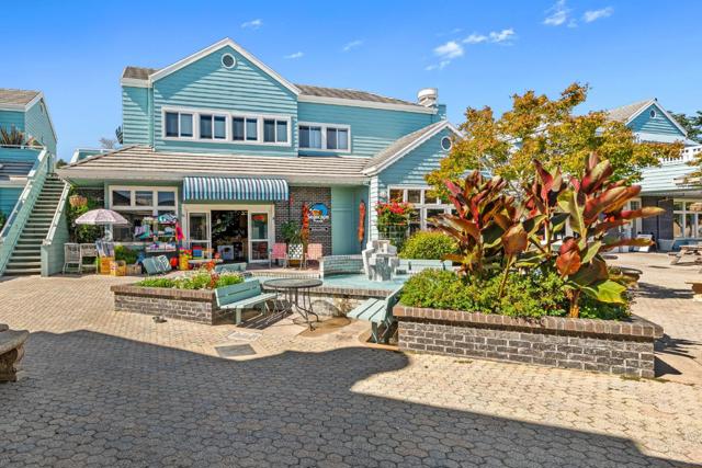 2200 Dolphin Drive, Aptos CA: https://media.crmls.org/mediaz/42cc3566-0c5d-44eb-8df3-efa584c64074.jpg