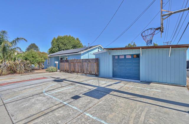 1815 King Street, Santa Cruz CA: https://media.crmls.org/mediaz/42cc4d8f-810f-4419-aad1-65a826715e65.jpg