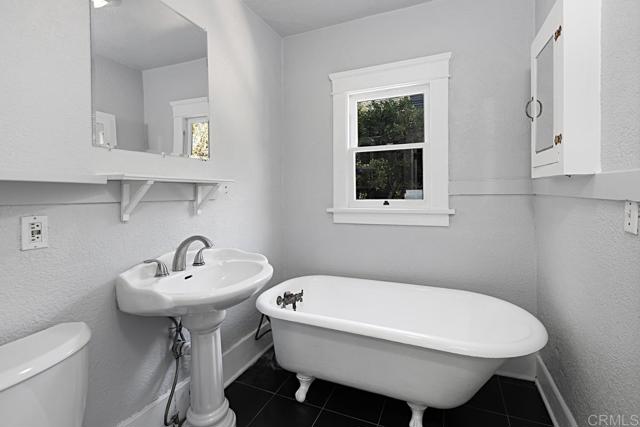 Detail Gallery Image 18 of 25 For 3041 Redwood St, San Diego,  CA 92104 - 3 Beds | 2 Baths