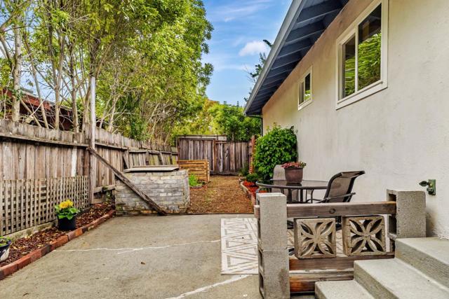2259 Chanticleer Avenue, Santa Cruz CA: https://media.crmls.org/mediaz/42cd764b-c3ad-40ea-8dbc-e95a09f3a1dd.jpg