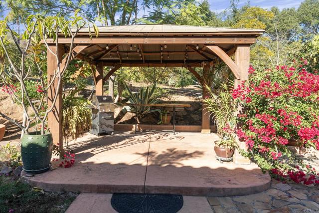 Detail Gallery Image 38 of 73 For 15141 Post Oak Ln, El Cajon,  CA 92021 - 3 Beds | 3/1 Baths