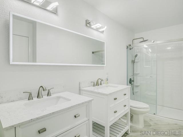 7087 Camino Degrazia, San Diego CA: https://media.crmls.org/mediaz/42cec2cf-b888-45f3-961b-60d1b96a8b4a.jpg