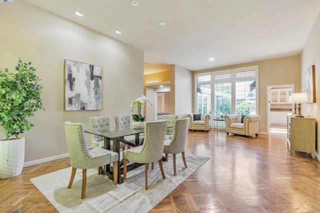 158 Golden Ridge Rd, Alamo CA: https://media.crmls.org/mediaz/42d215e1-9216-4e7b-a899-6f579e09e125.jpg
