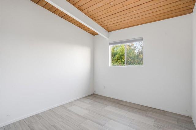 4985 Pacifica, San Diego CA: https://media.crmls.org/mediaz/42d25661-0cb3-4708-8e4f-c410dbff9c01.jpg