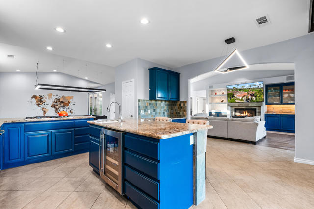 56648 Palms Drive, La Quinta CA: https://media.crmls.org/mediaz/42d259b2-ddef-4c8d-a353-0a25c1c45836.jpg