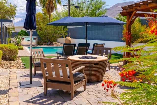 2845 E Wyman Drive, Palm Springs CA: https://media.crmls.org/mediaz/42d39d32-f072-45ed-b0ab-81afa4b268b2.jpg