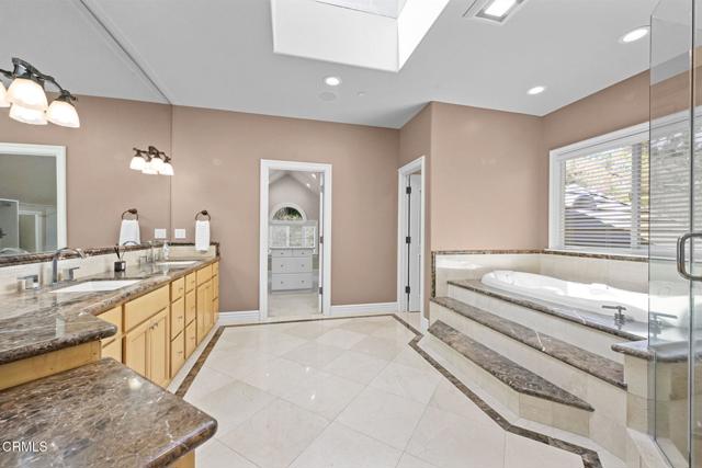 Detail Gallery Image 45 of 73 For 3263 New York Dr, Pasadena,  CA 91107 - 7 Beds | 5/1 Baths