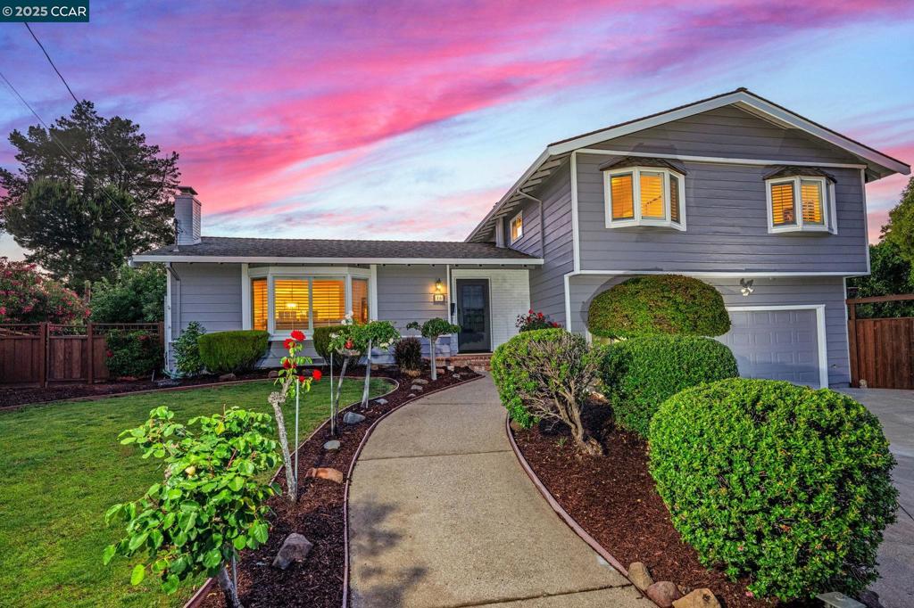 16 Bartlett Ct