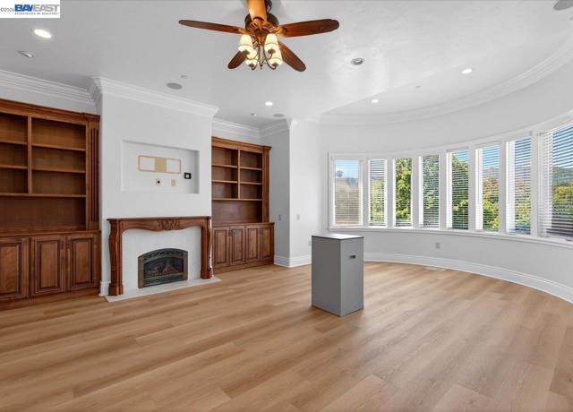 Image 11 of 60 For 920 Happy Valley Rd