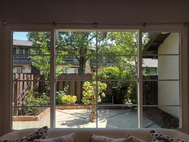368 Serramonte Terrace, Fremont CA: https://media.crmls.org/mediaz/42d6ce5a-96c6-417f-b2da-4f8a73e63df1.jpg