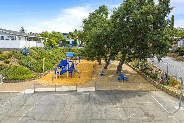 2400 W Valley Parkway, Escondido CA: https://media.crmls.org/mediaz/42d7080d-ef77-41a2-b31c-0b96874cbda2.jpg