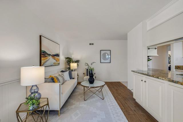 256 Avocet Court, Foster City CA: https://media.crmls.org/mediaz/42d75059-9138-409a-a95c-5f449454bbe5.jpg