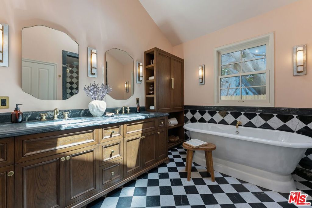 MLS #26868629 image #40