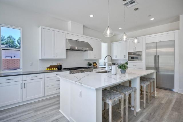 16350 Sage Trails Ct, Poway CA: https://media.crmls.org/mediaz/42d84855-b642-4fc6-bf88-76c50a889abe.jpg