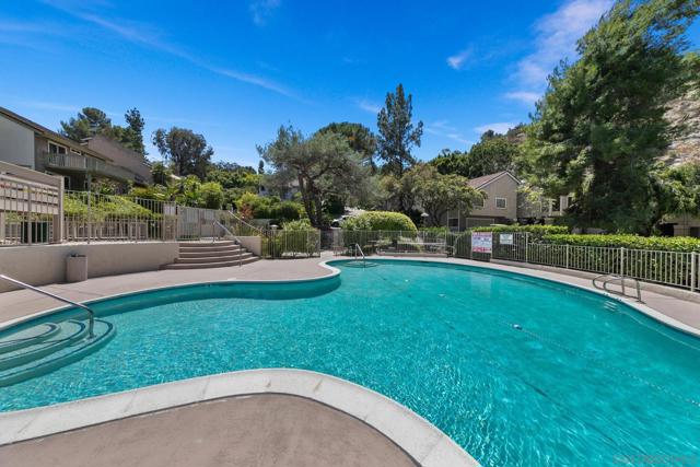 4366 Caminito Pintoresco, San Diego CA: https://media.crmls.org/mediaz/42d850e7-452e-48d8-9dff-8539a2c4ab98.jpg