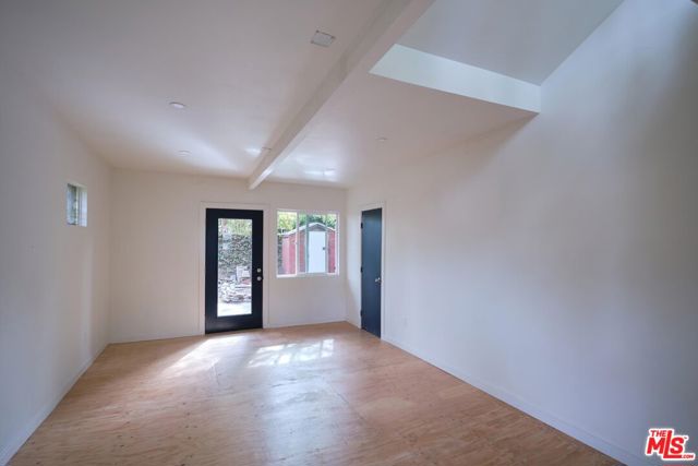 9030 Carson Street, Culver City CA: https://media.crmls.org/mediaz/42d9082d-714f-491f-8b1e-f802ee7221f8.jpg