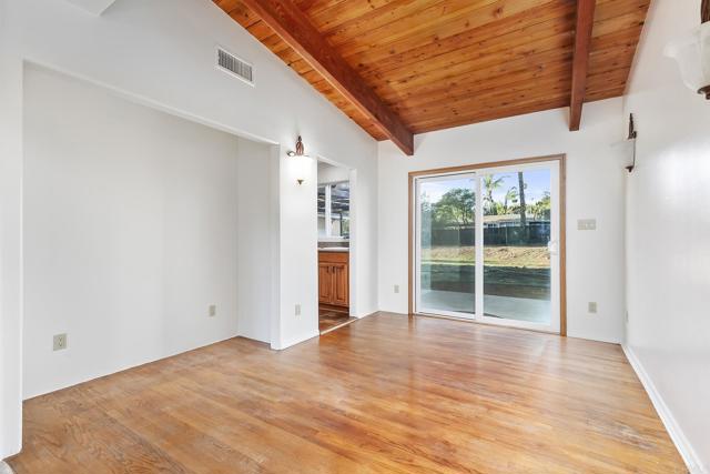 10546 VALLE VISTA RD, Lakeside CA: https://media.crmls.org/mediaz/42d928a6-ee9a-4838-b2f1-dcdd2e300b0b.jpg