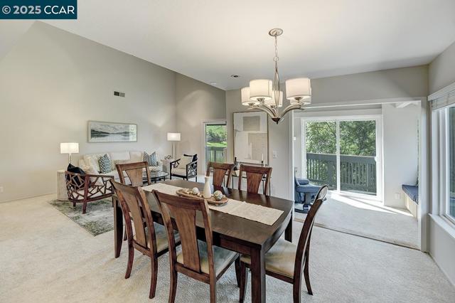 2638 Saklan Indian Dr, Walnut Creek CA: https://media.crmls.org/mediaz/42d92c20-7ccb-43a5-8998-57b430517a21.jpg