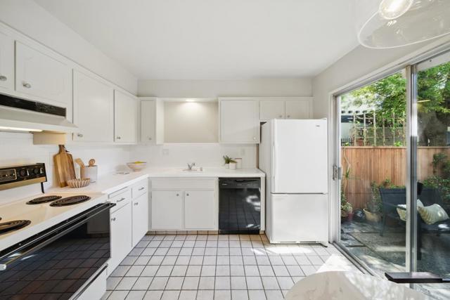142 Oxford Lane, San Bruno CA: https://media.crmls.org/mediaz/42d93a68-0421-4885-ad44-5a054d04206c.jpg