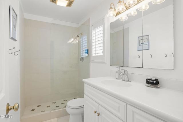 2036 Pierpont Boulevard, Ventura CA: https://media.crmls.org/mediaz/42d9b66d-0b22-4dfb-bc87-56a0b579ba39.jpg