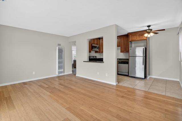 273 MacArthur Blvd, Oakland CA: https://media.crmls.org/mediaz/42d9d0f4-39e8-44d6-8861-5b081f7b9306.jpg