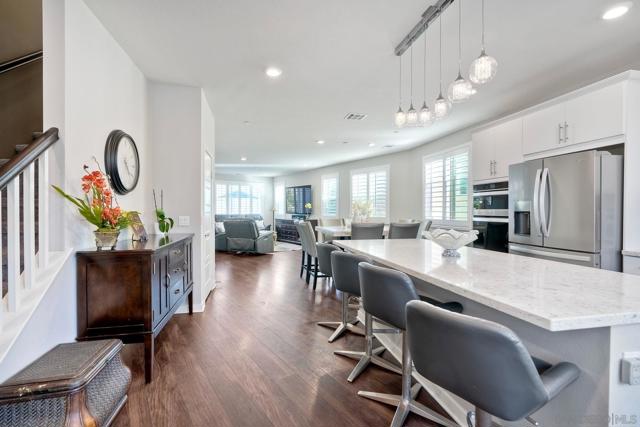 2056 Callisto Terrace, Chula Vista CA: https://media.crmls.org/mediaz/42da0326-1432-4a94-af8e-cabab9e8e7a0.jpg