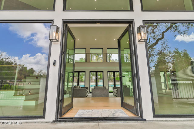 31754 Foxfield Drive, Westlake Village CA: https://media.crmls.org/mediaz/42da1e90-90de-4258-8c76-d8843c03d7a1.jpg