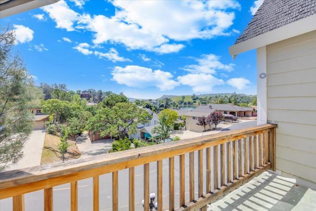 475 Sunrise Road, Copperopolis CA: https://media.crmls.org/mediaz/42dc841f-f4b6-437b-ae70-4a49840a4deb.jpg