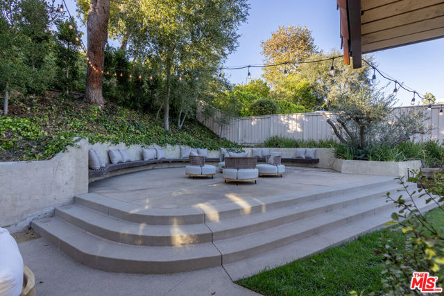 2419 Westridge Road, Los Angeles, California 90049, 5 Bedrooms Bedrooms, 0 ,4 BathroomsBathrooms,Single Family Residence,For Sale,Westridge,0,25614277