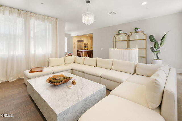 Detail Gallery Image 34 of 66 For 2417 E Hillcrest Dr, Thousand Oaks,  CA 91362 - 4 Beds | 3/1 Baths